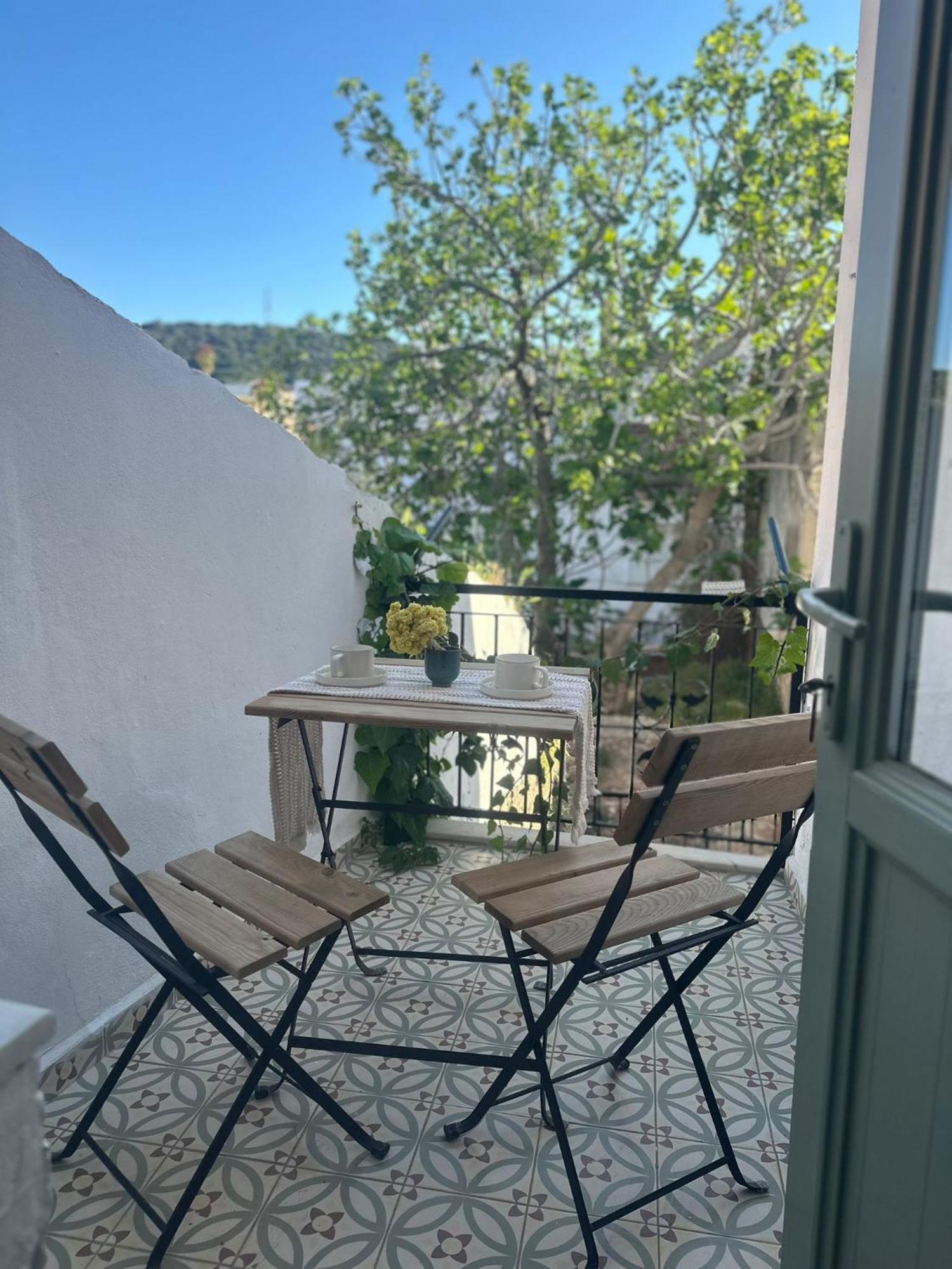 Kidoni Macaron Guesthouse Ayvalı Buitenkant foto
